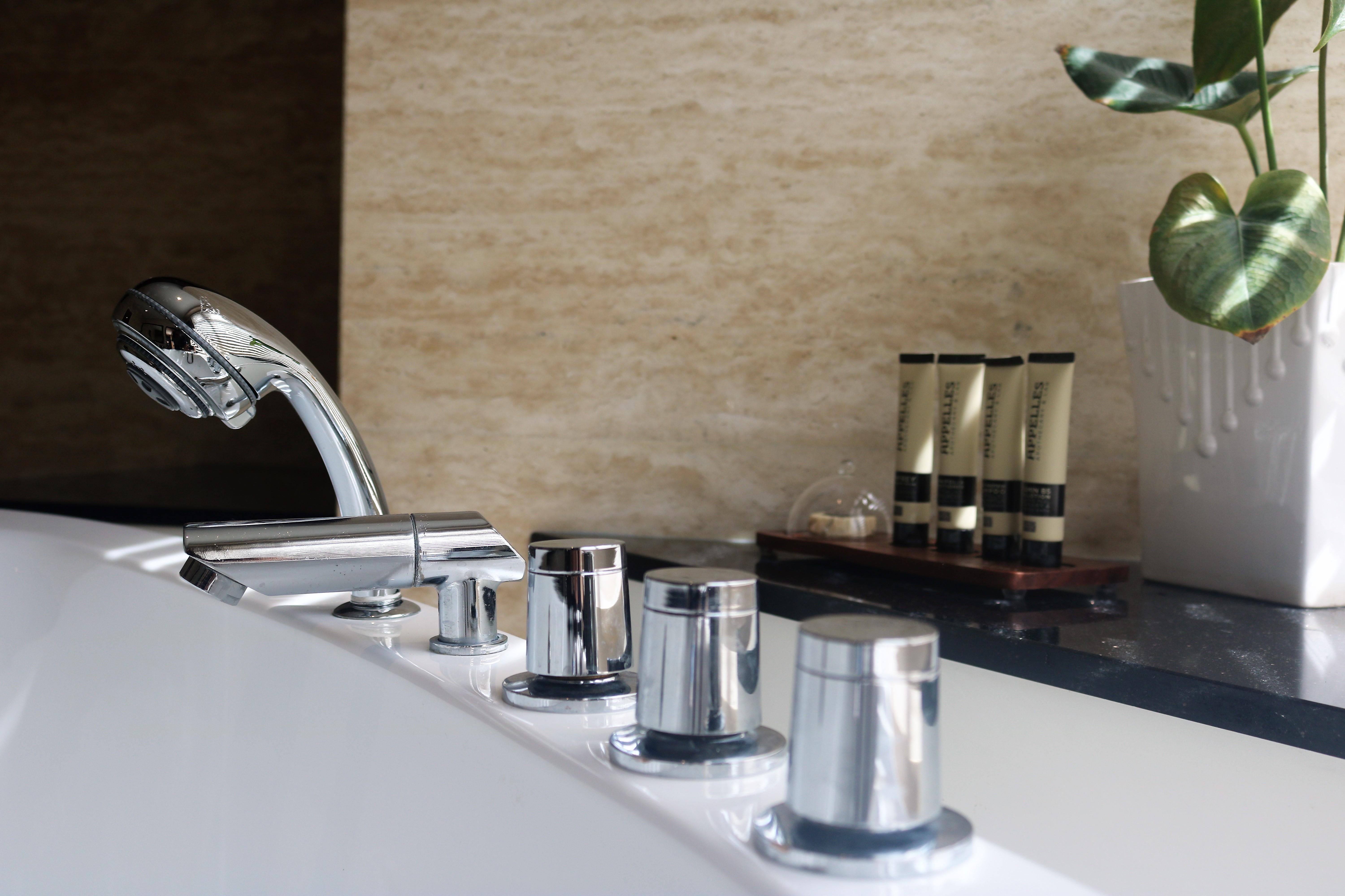 Vouk Hotel Suites, Penang George Town Zewnętrze zdjęcie