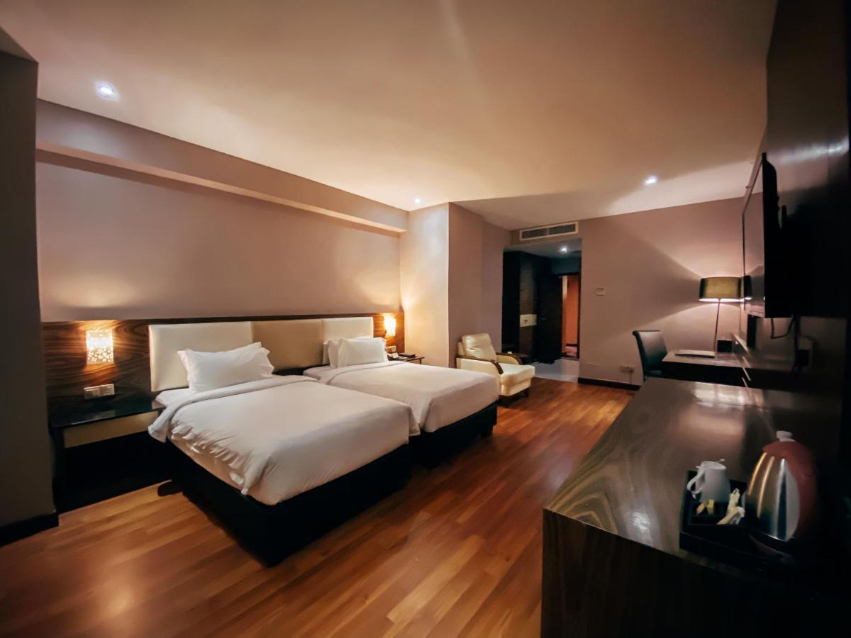Vouk Hotel Suites, Penang George Town Zewnętrze zdjęcie