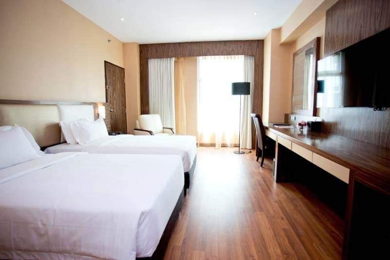 Vouk Hotel Suites, Penang George Town Zewnętrze zdjęcie