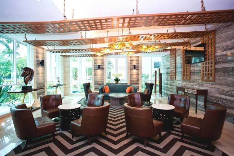 Vouk Hotel Suites, Penang George Town Zewnętrze zdjęcie