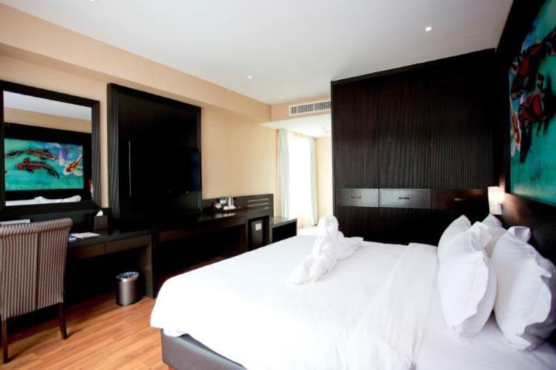 Vouk Hotel Suites, Penang George Town Zewnętrze zdjęcie