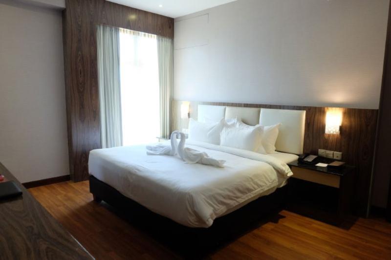 Vouk Hotel Suites, Penang George Town Zewnętrze zdjęcie