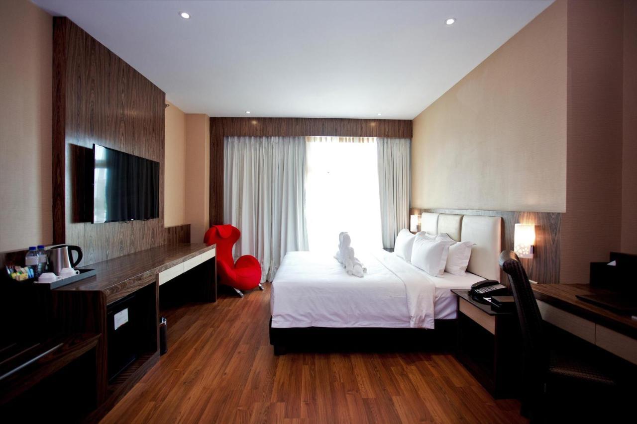 Vouk Hotel Suites, Penang George Town Zewnętrze zdjęcie